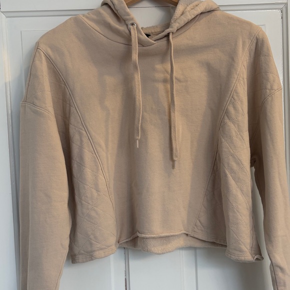 Wild Fable Light Beige Cropped Hoodie Women’s Size Medium - Picture 3 of 4